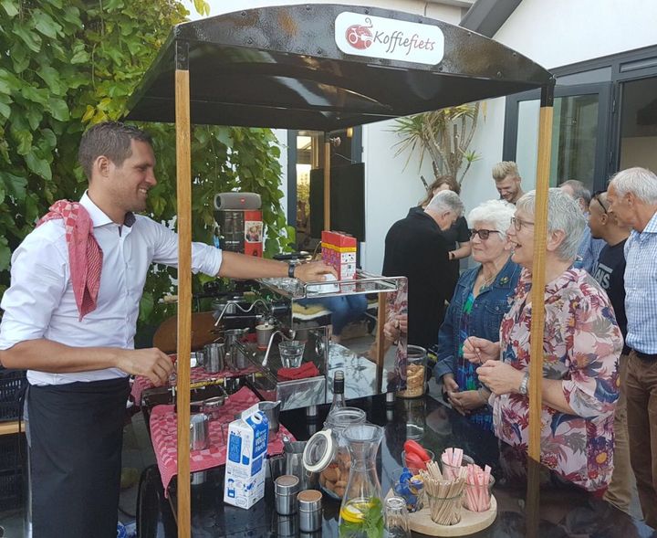 Koffiefiets in actie