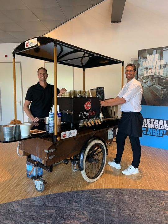 Koffiefiets in actie